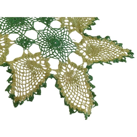 Vintage Grandma's Hand Crochet Doily Table Topper 14" Handmade 2 Tone Green - Picture 5 of 9
